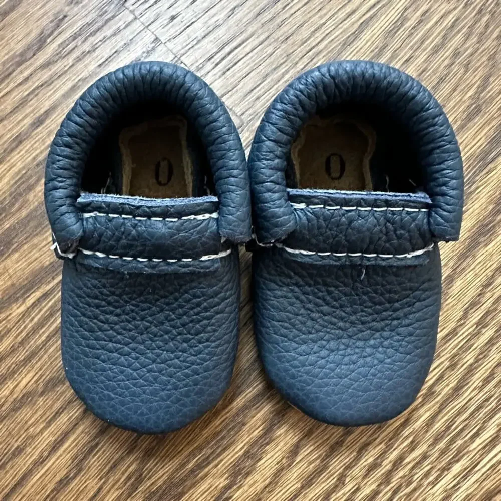 Nomies leather baby booties, NWT, navy blue size 0